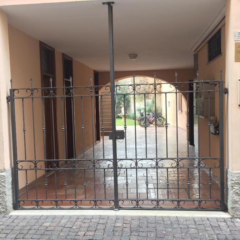 Clo Apartment 托斯科拉诺-马德尔诺 外观 照片