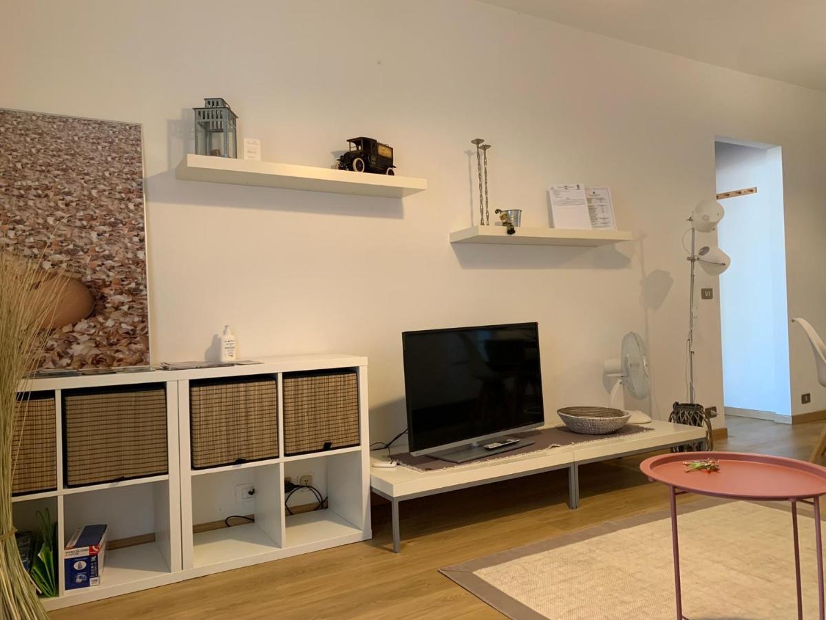 Clo Apartment 托斯科拉诺-马德尔诺 外观 照片